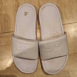 Nike Classic White Slides